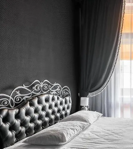 Secret Place * Leópolis